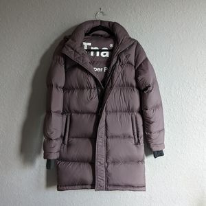 ⬇️ Aritzia TNA super puff mid